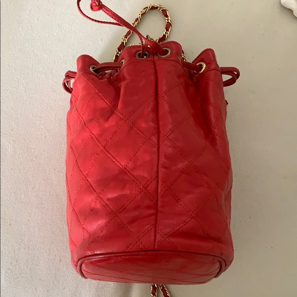 JAY HERBERT QUILTED LEATHER DRAWSTRING BUCKET BAG - Picture 8 of 11